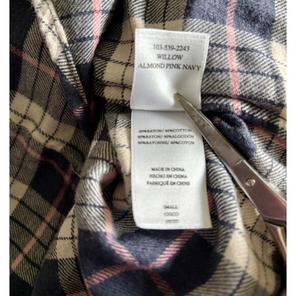 Rails Willow Almond Pink Navy Flannel Button Down Shirt Top Women’s Size Small - Picture 8 of 9